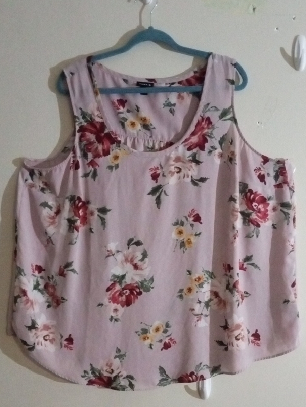 Torrid 3 Pink with Multiple Floral Accent in A Boho Array Cottagecore Vibe Tank
